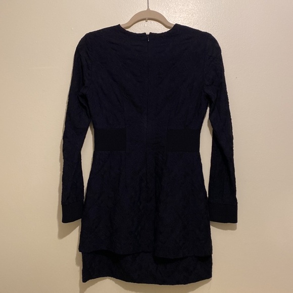 A.L.C. Silk mini silk dress. Size 4 - Picture 4 of 11